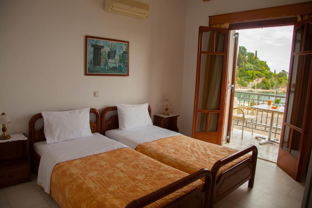 Avlonitis Rooms Parga Zimmer foto