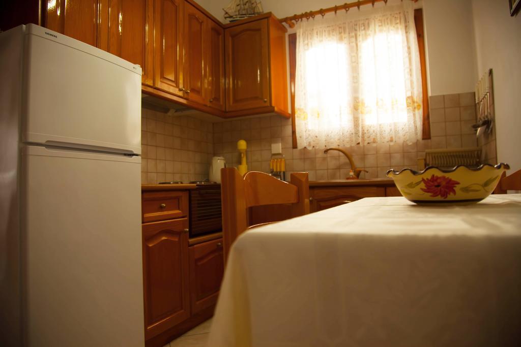Avlonitis Rooms Parga Zimmer foto